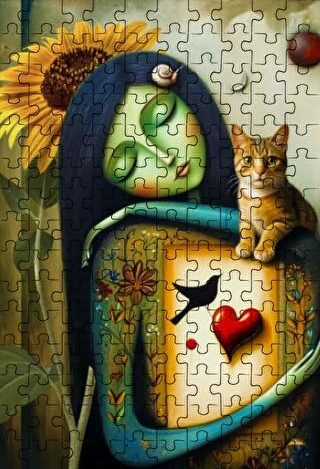 Cat Woman - Micro Puzzle